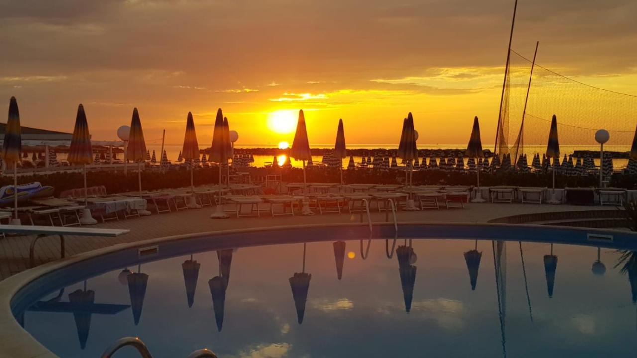 Hotel Marco ลิโด ดิ ซาวิโอ ภายนอก รูปภาพ